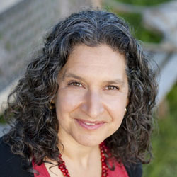 garden-leslie-headshot-copy1-681x1024