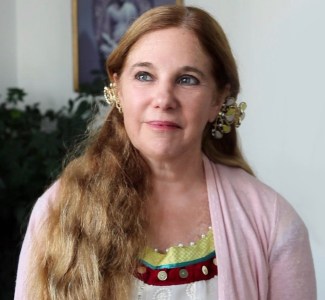 Dena Headshot 2017 hi res 3